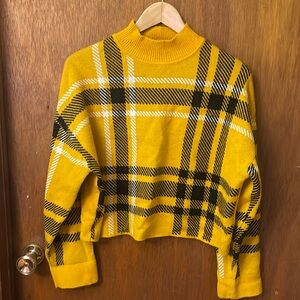 H&M Divided mock neck mustard preppy cropped plaid sweater